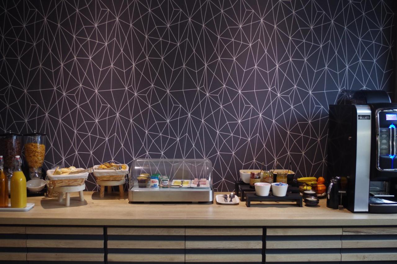 Logis Hotel Le Chene Vert 萨韦奈 外观 照片